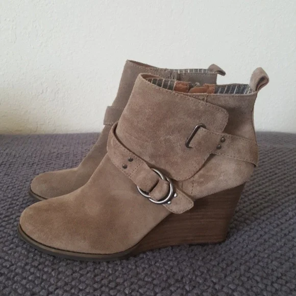 Lucky Brand Tan Ankle Boots - Picture 1 of 7
